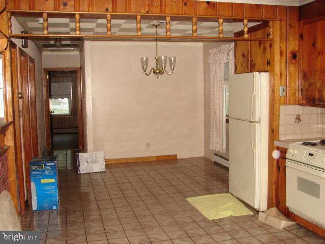 14565 Pennersville Road Cascade, MD 21719 - Photo 9 of 30 Interior (General)