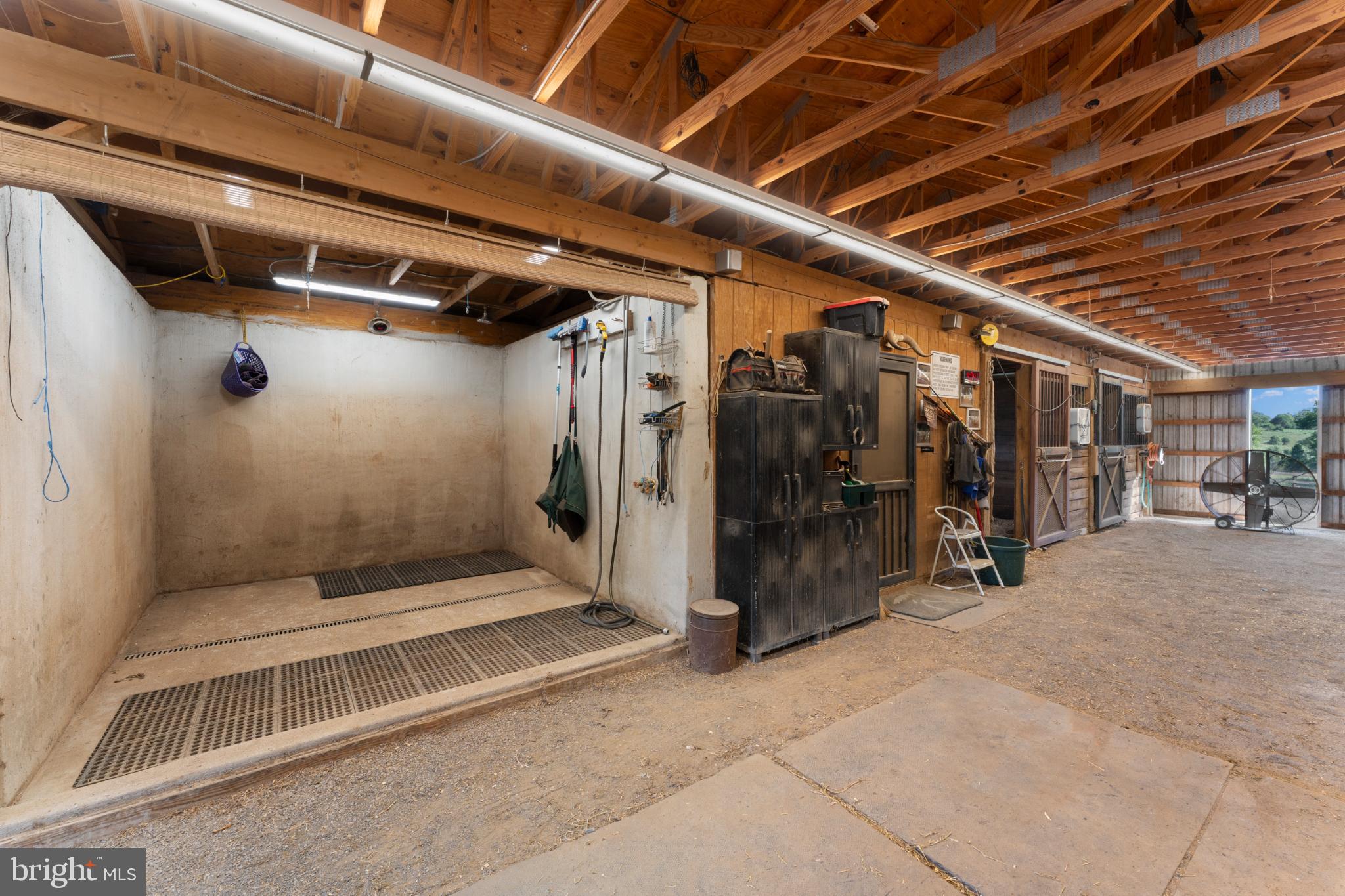 8260 River Hills Lane Rixeyville, VA 22737 - Photo 100 of 104 Spacious equestrian grooming area awaits.
