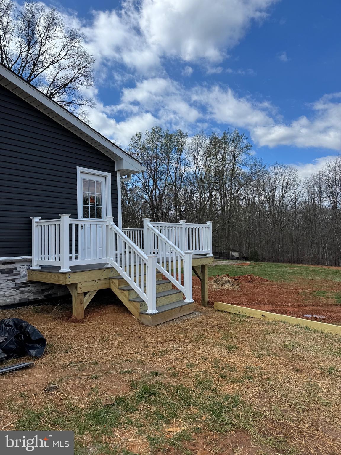 22064 Yellow Bottom Road Lignum, VA 22726 - Photo 4 of 22 SIDE DECK AND ENTRANCE TO KITCHEN
