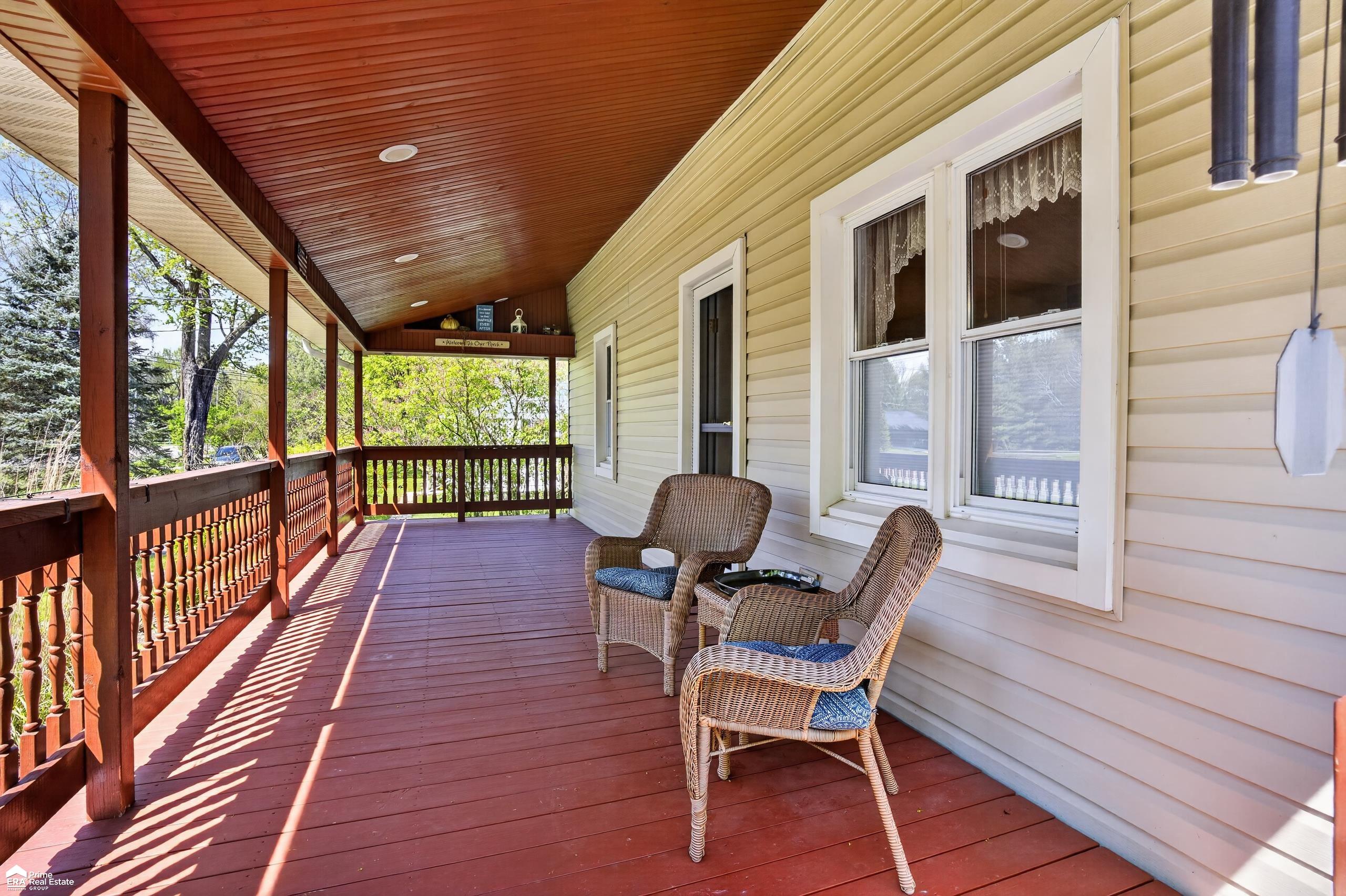 2292 North Belsay Road Burton, MI 48509 - Photo 4 of 86