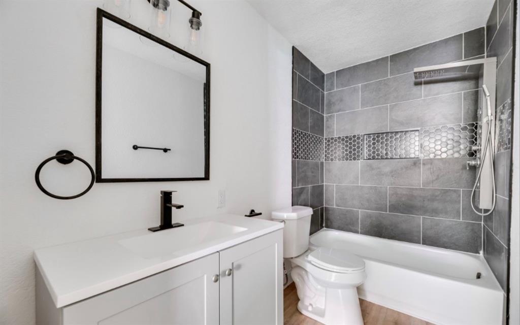 324 Lakeview Road Eddy, TX 76524 - Photo 3 of 6