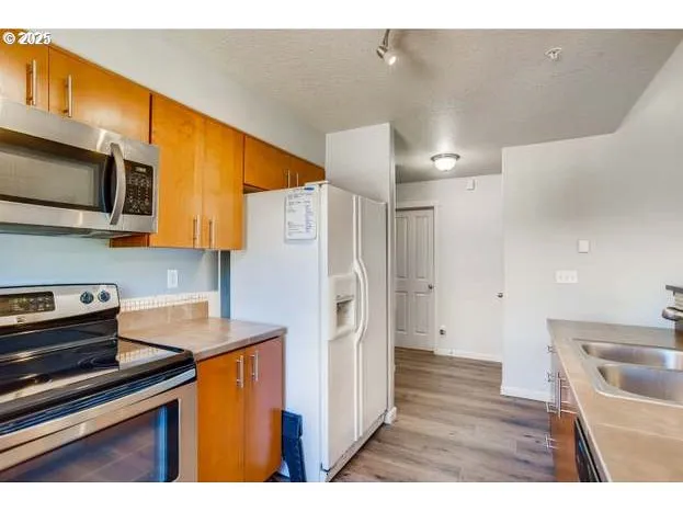 $298,888 | 10654 Northeast Holly Street, Unit 307, Hillsboro, OR 97006
