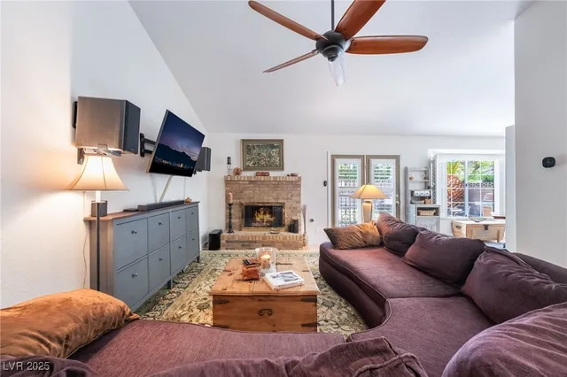 $3,200 | 8628 Highacre Drive, Las Vegas, NV 89145