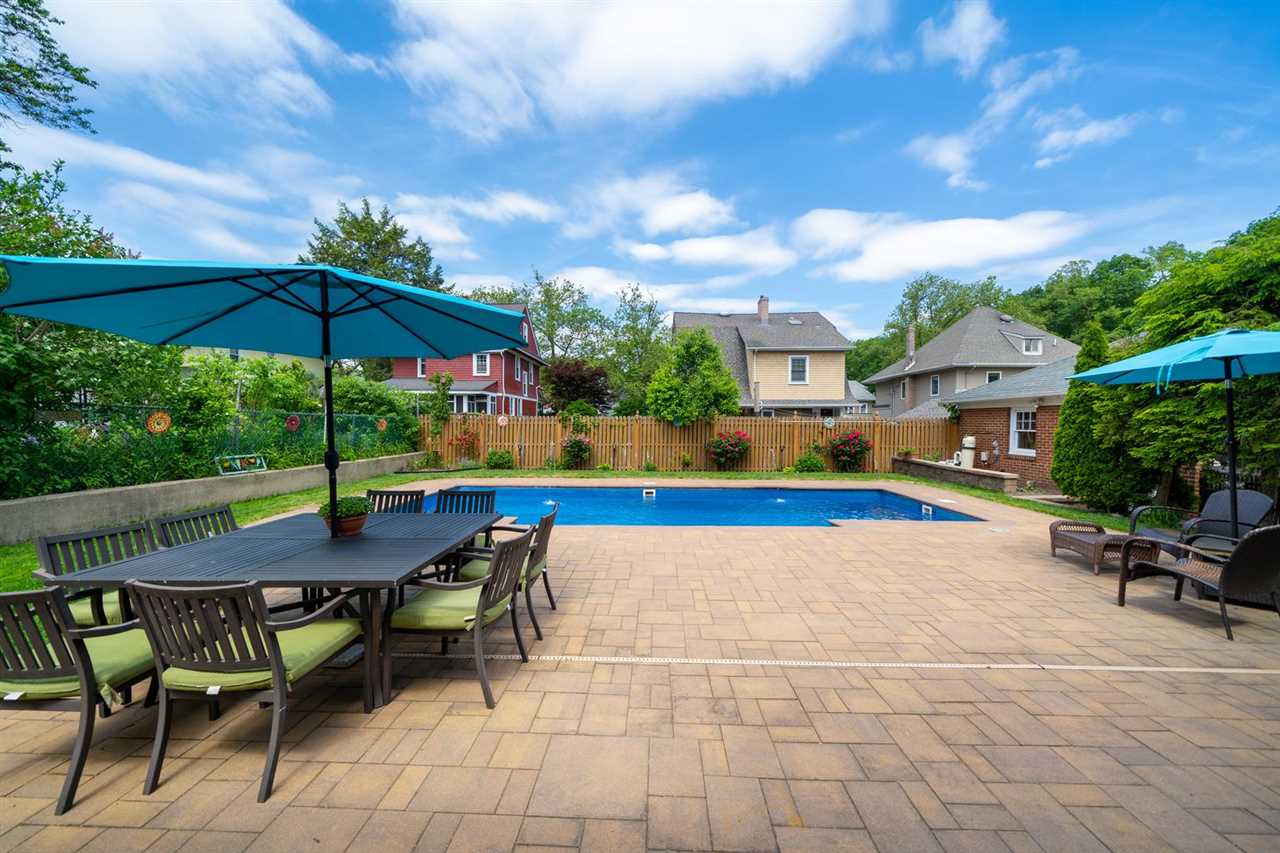 14 Myrtle Street Rutherford, NJ 07070 - Photo 3 of 21