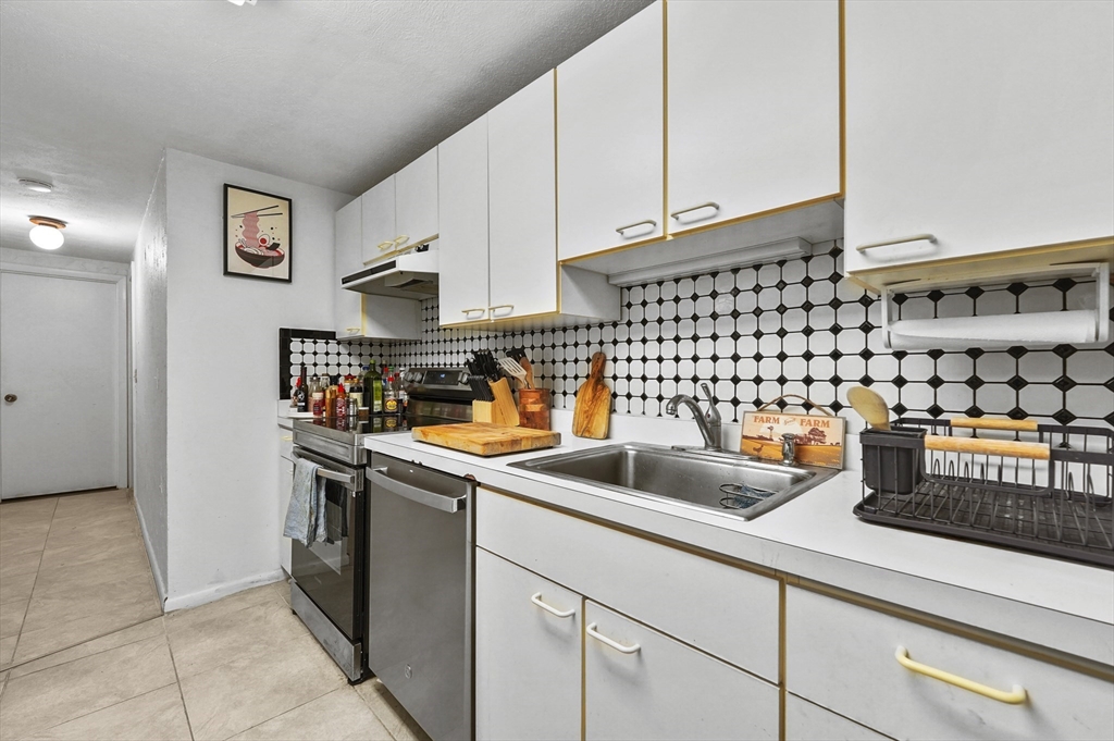 220 Swanson Road, Unit 605 Boxborough, MA 01719 - Photo 10 of 24