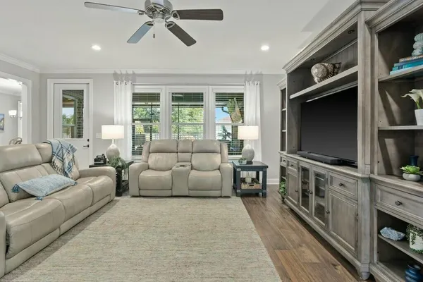 $879,900 | 208 Meadow Lake Drive, Freeport, FL 32439