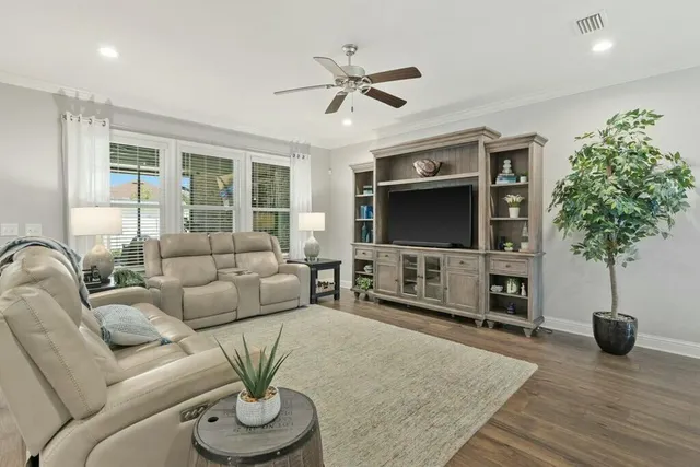 $889,000 | 208 Meadow Lake Drive, Freeport, FL 32439