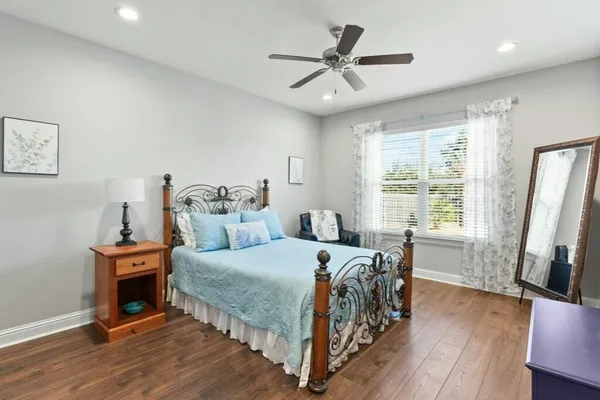 $879,900 | 208 Meadow Lake Drive, Freeport, FL 32439
