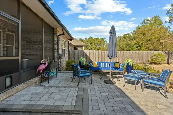 $879,900 | 208 Meadow Lake Drive, Freeport, FL 32439