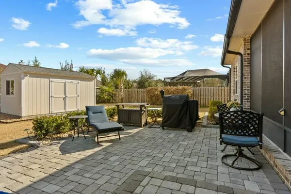 $879,900 | 208 Meadow Lake Drive, Freeport, FL 32439
