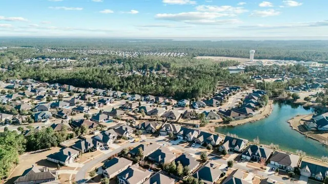 $889,000 | 208 Meadow Lake Drive, Freeport, FL 32439