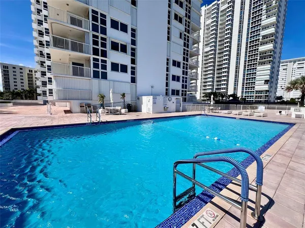 $4,000 | 1370 South Ocean Boulevard, Unit 603, Pompano Beach, FL 33062