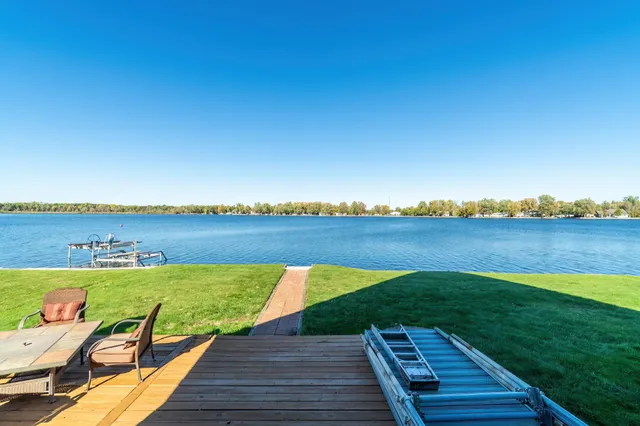 $319,900 | 94 West Waldron Lake Drive, Wawaka, IN 46794