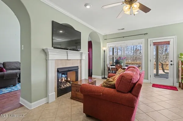 $439,900 | 1884 West Keenlan Drive, Hernando, MS 38632