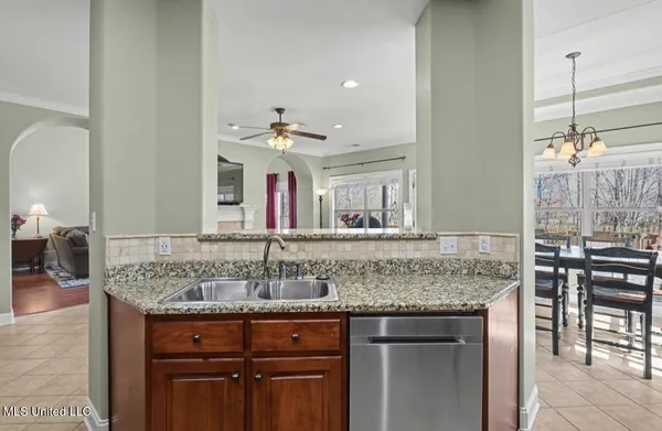 $439,900 | 1884 West Keenlan Drive, Hernando, MS 38632