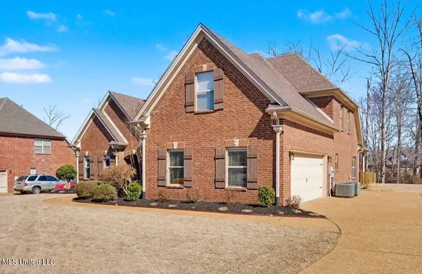 $439,900 | 1884 West Keenlan Drive, Hernando, MS 38632