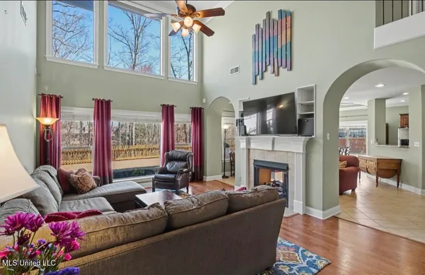$439,900 | 1884 West Keenlan Drive, Hernando, MS 38632