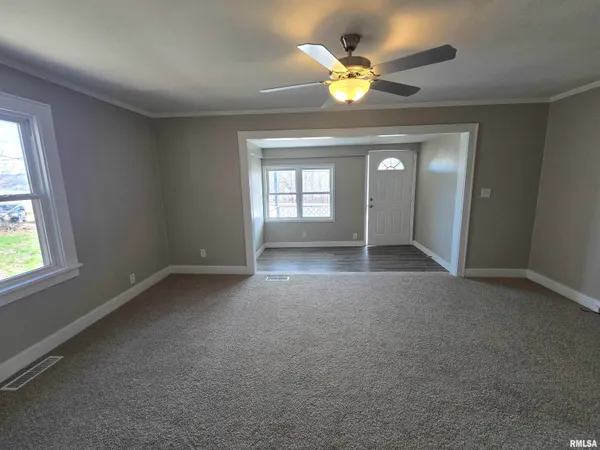 $149,900 | 1915 East Washington Street, East Peoria, IL 61611