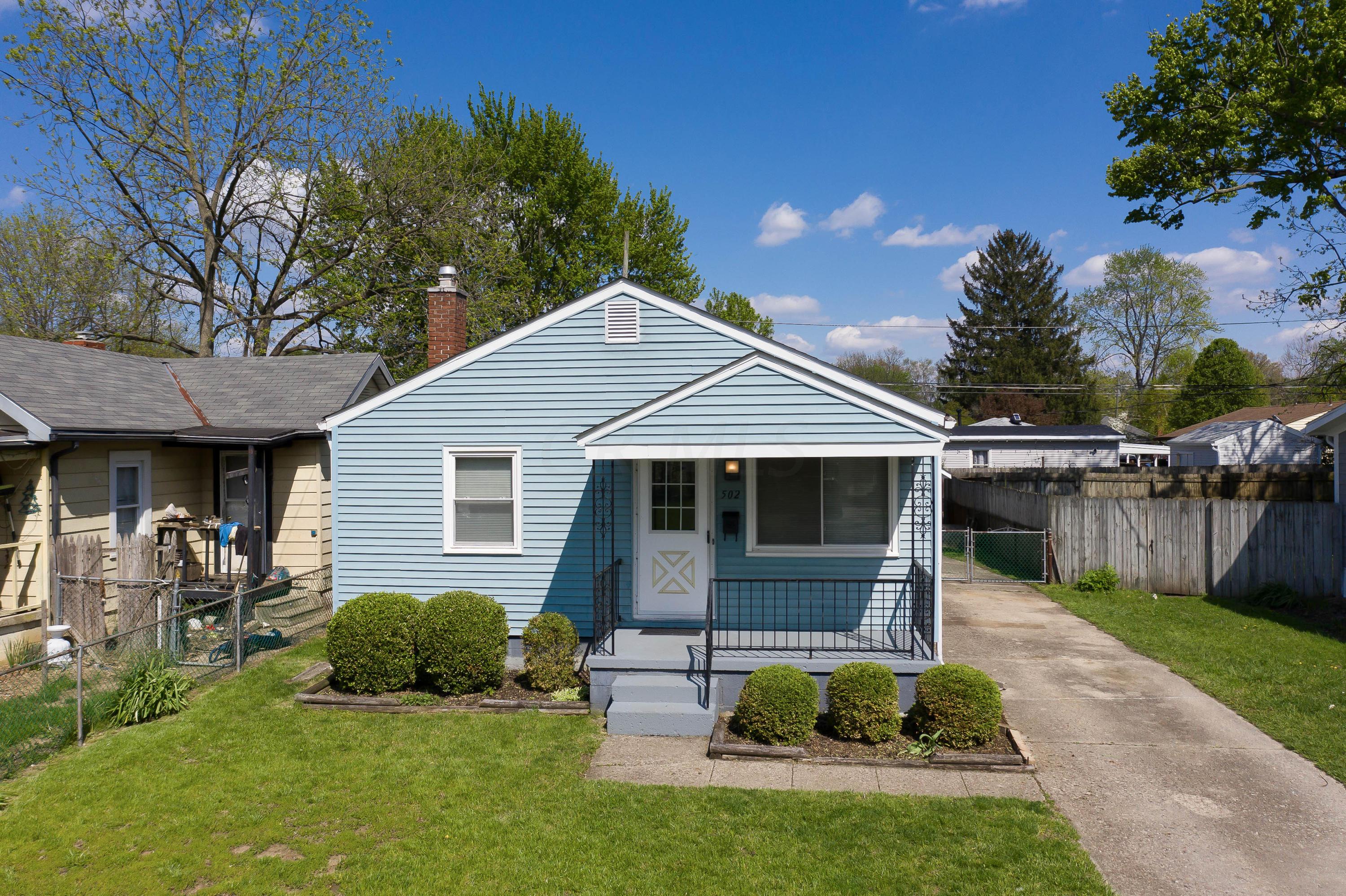 502 Elaine Road Whitehall, OH 43213 - Photo 2 of 32