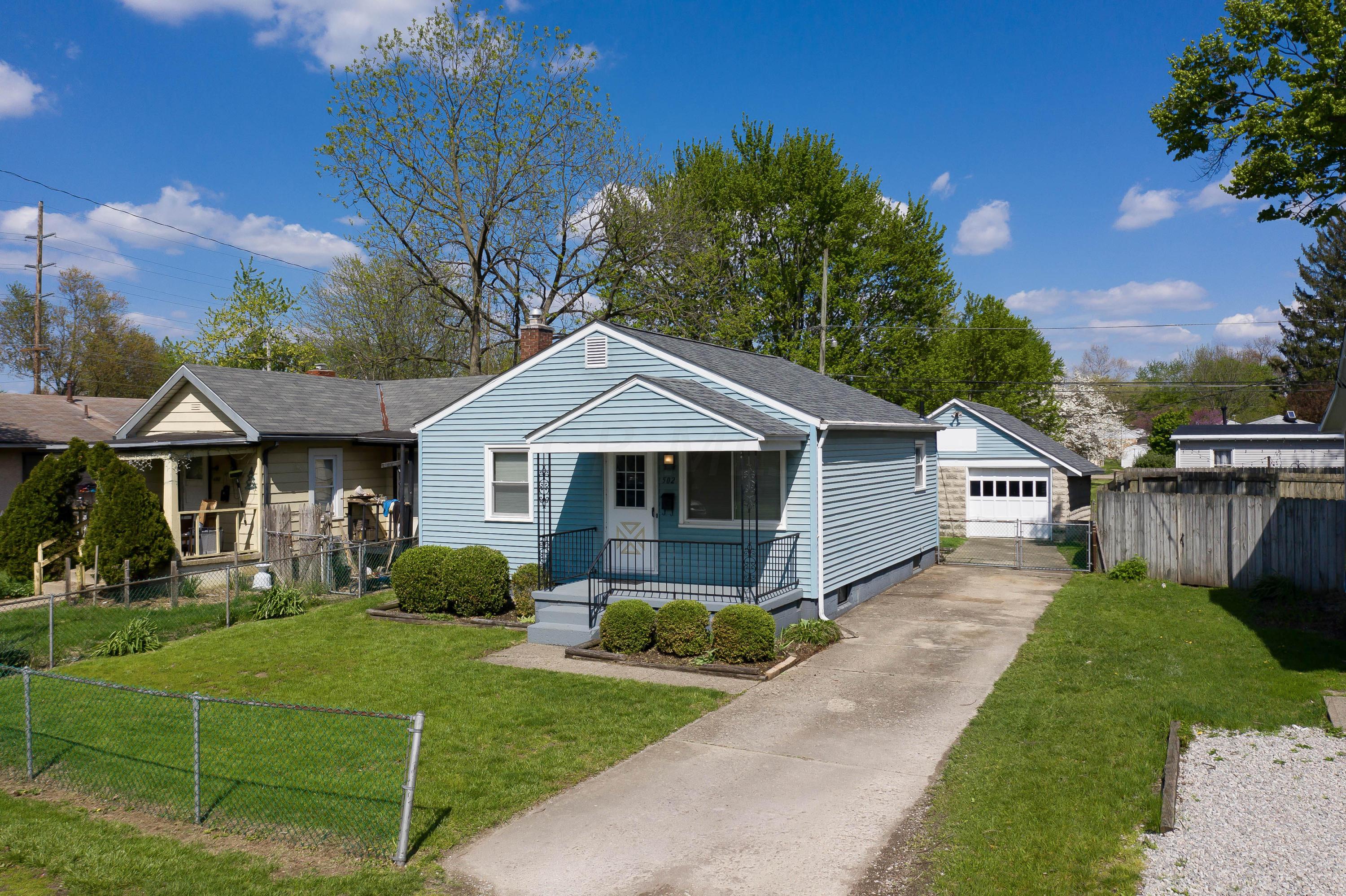502 Elaine Road Whitehall, OH 43213 - Photo 3 of 32