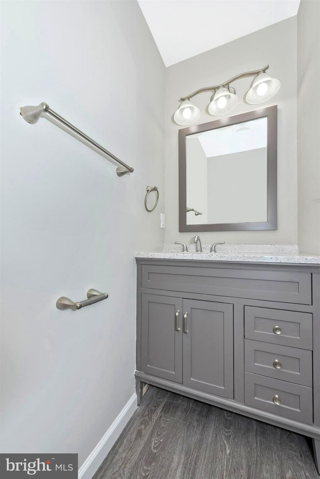 3552 Sigler Road Jefferson, MD 21755 - Photo 22 of 47 Main Level Half Bath