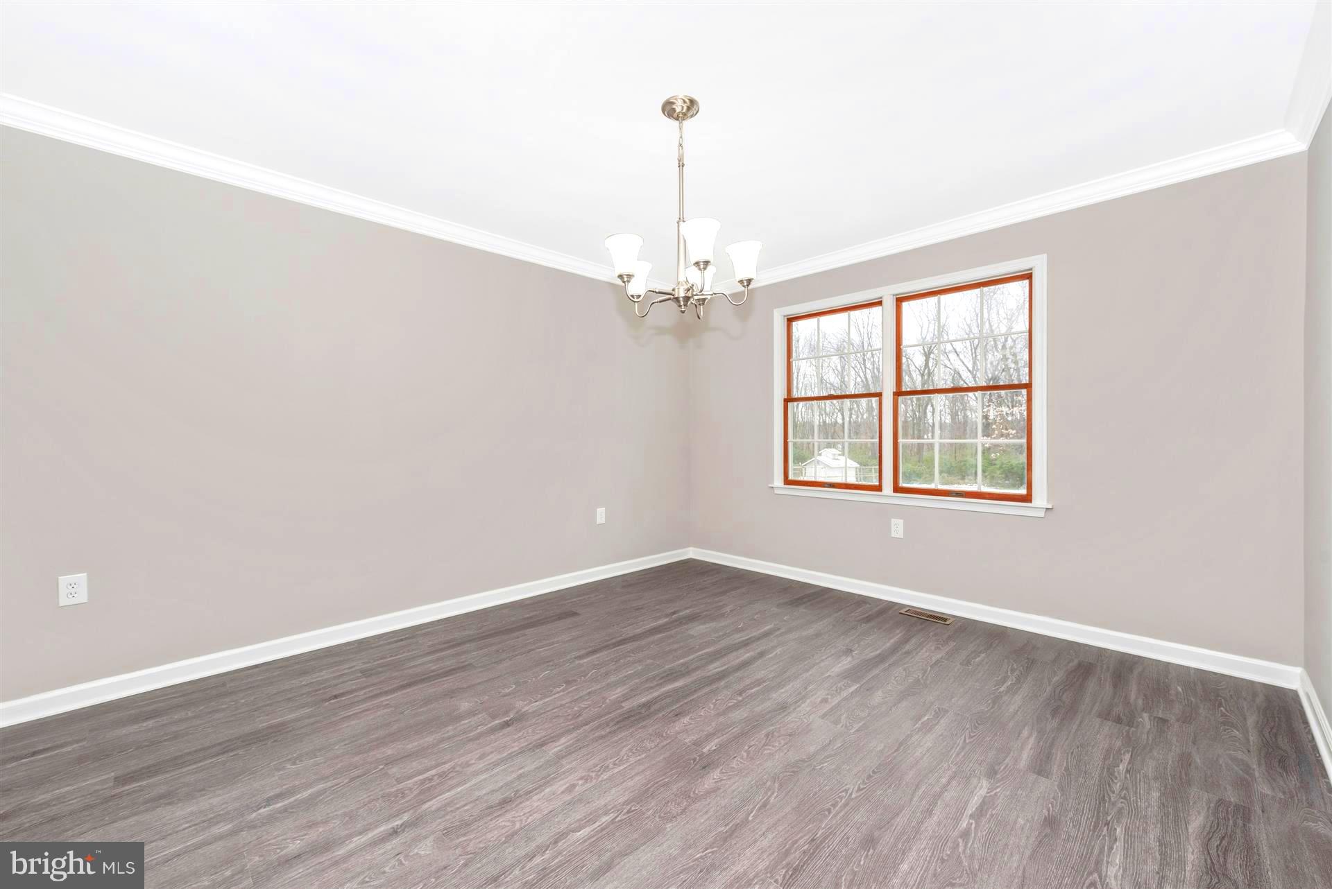 3552 Sigler Road Jefferson, MD 21755 - Photo 9 of 47 Dinning Room