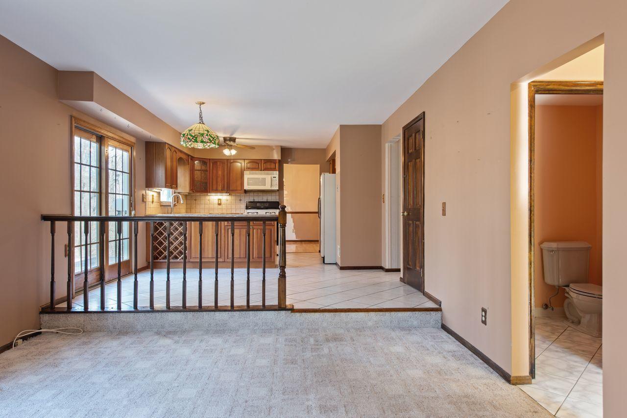 169 Lynch Road Middletown, NJ 07748 - Photo 11 of 33 11Kitchen