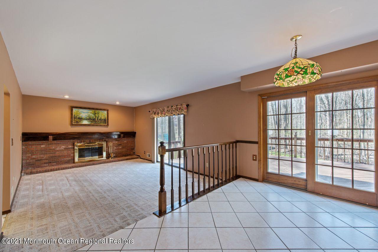 169 Lynch Road Middletown, NJ 07748 - Photo 12 of 33 14Family_Room