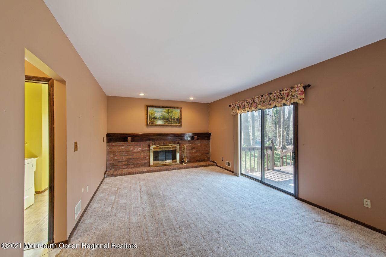 169 Lynch Road Middletown, NJ 07748 - Photo 14 of 33 16Family_Room