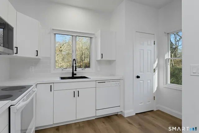 $3,500 | 70 Archer Lane, Stamford, CT 06905