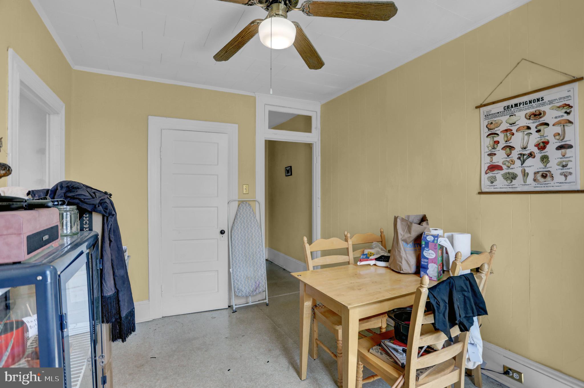 3001 North Calvert Street Baltimore, MD 21218 - Photo 8 of 44 a view of a workspace with furniture