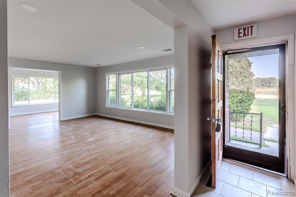 7860 Wayne Road Romulus, MI 48174 - Photo 8 of 34