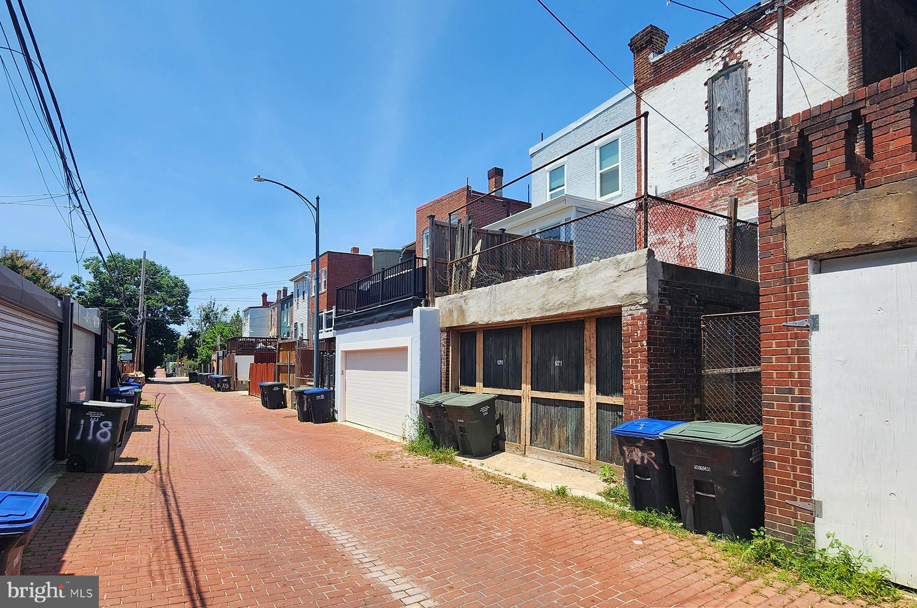 121 R Street Northeast Washington, DC 20002 - Photo 10 of 27