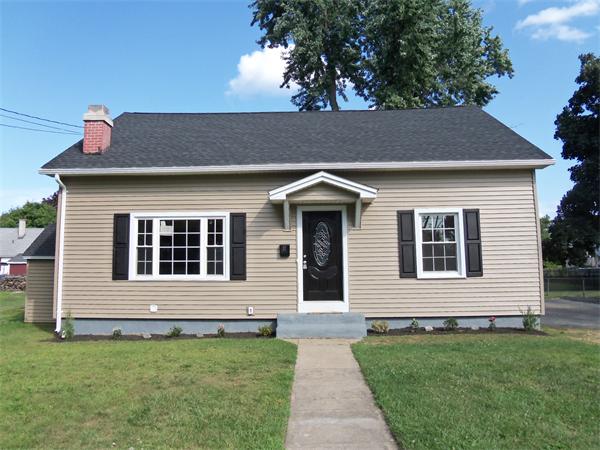 31 Birch Street Three Rivers, MA 01080 - Photo 2 of 25
