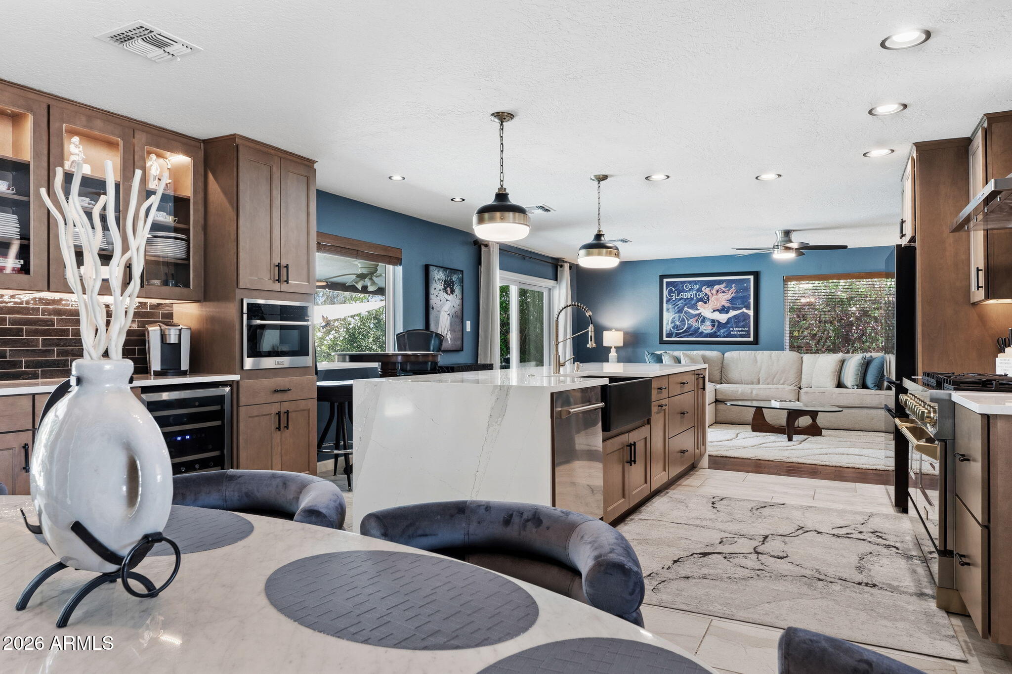 3344 East Beryl Lane Phoenix, AZ 85028 - Photo 6 of 18 008___3344 E Beryl Ln