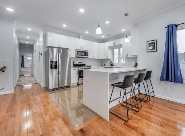 $4,000 | 43.5 Belmont Avenue, Unit 2, Newark, NJ 07108