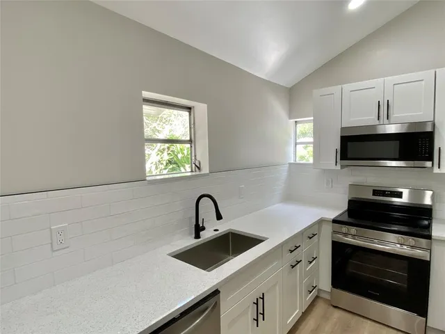 $1,750 | 426 South L Street, Lake Worth Beach, FL 33460