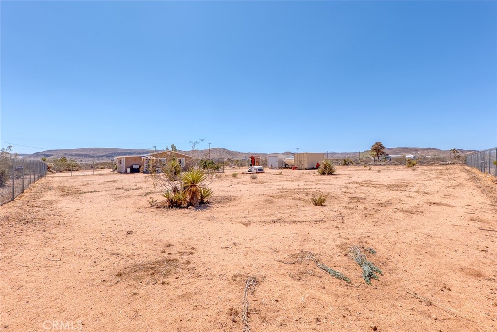 880 Inca Trail Yucca Valley, CA 92284 - Photo 21 of 26 a view of ocean view