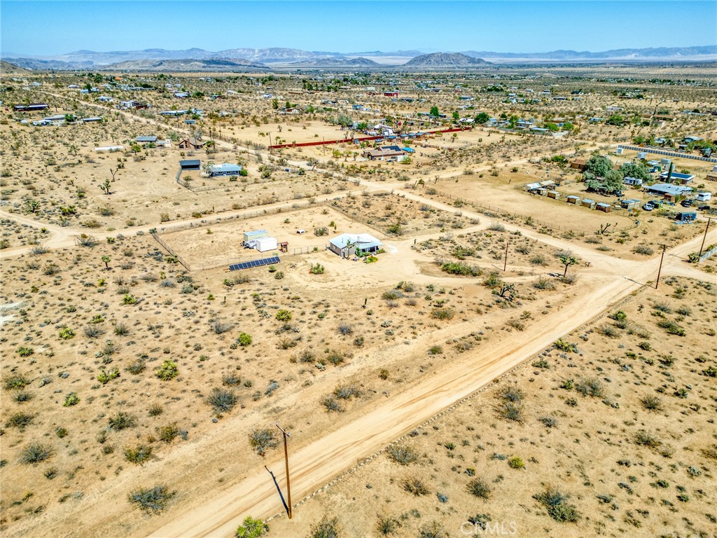 880 Inca Trail Yucca Valley, CA 92284 - Photo 25 of 26 a view of an ocean