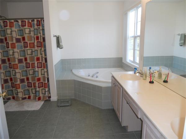 485 Raymond Road Plymouth, MA 02360 - Photo 13 of 24 Gallery Image 13