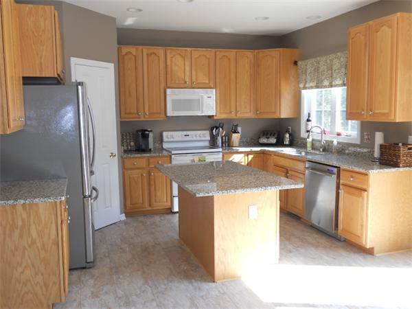 485 Raymond Road Plymouth, MA 02360 - Photo 5 of 24 Gallery Image 5