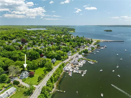 $1,995,000 | 1660 Main Road, Tiverton, RI 02878