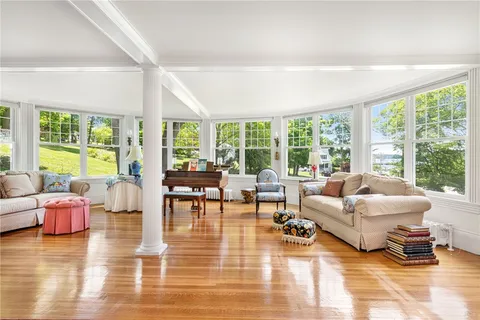 $1,995,000 | 1660 Main Road, Tiverton, RI 02878