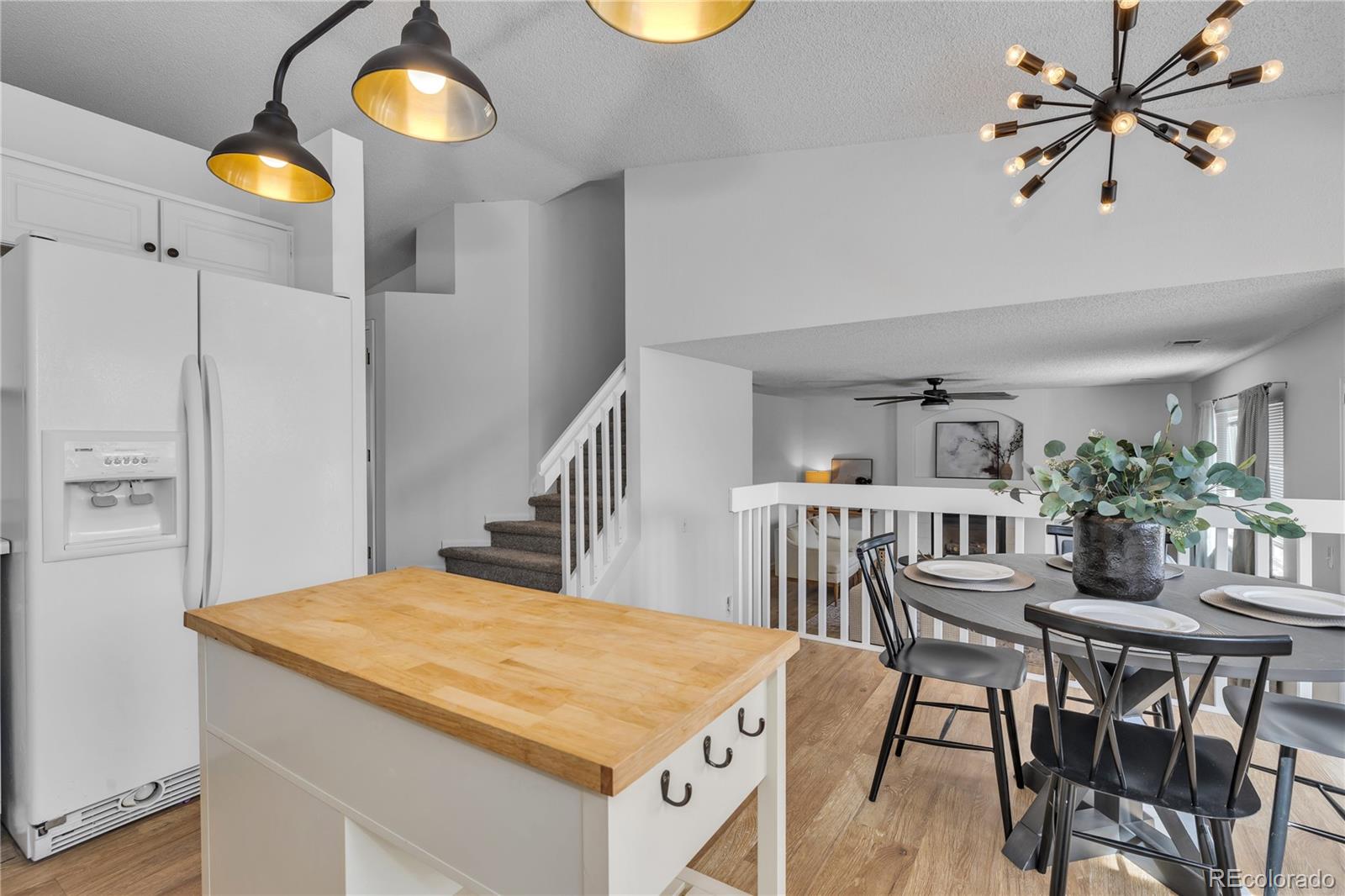 9851 South Castle Ridge Circle Highlands Ranch, CO 80129 - Photo 14 of 38