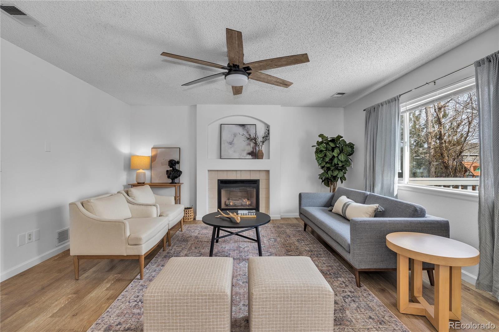 9851 South Castle Ridge Circle Highlands Ranch, CO 80129 - Photo 17 of 38