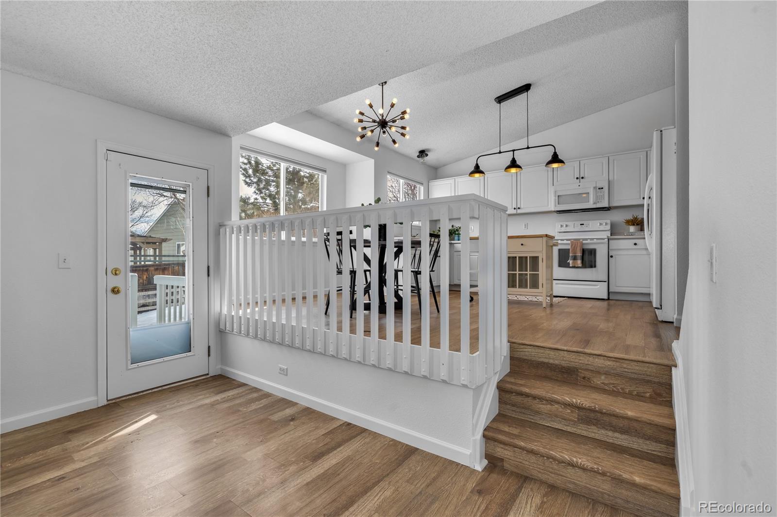 9851 South Castle Ridge Circle Highlands Ranch, CO 80129 - Photo 21 of 38