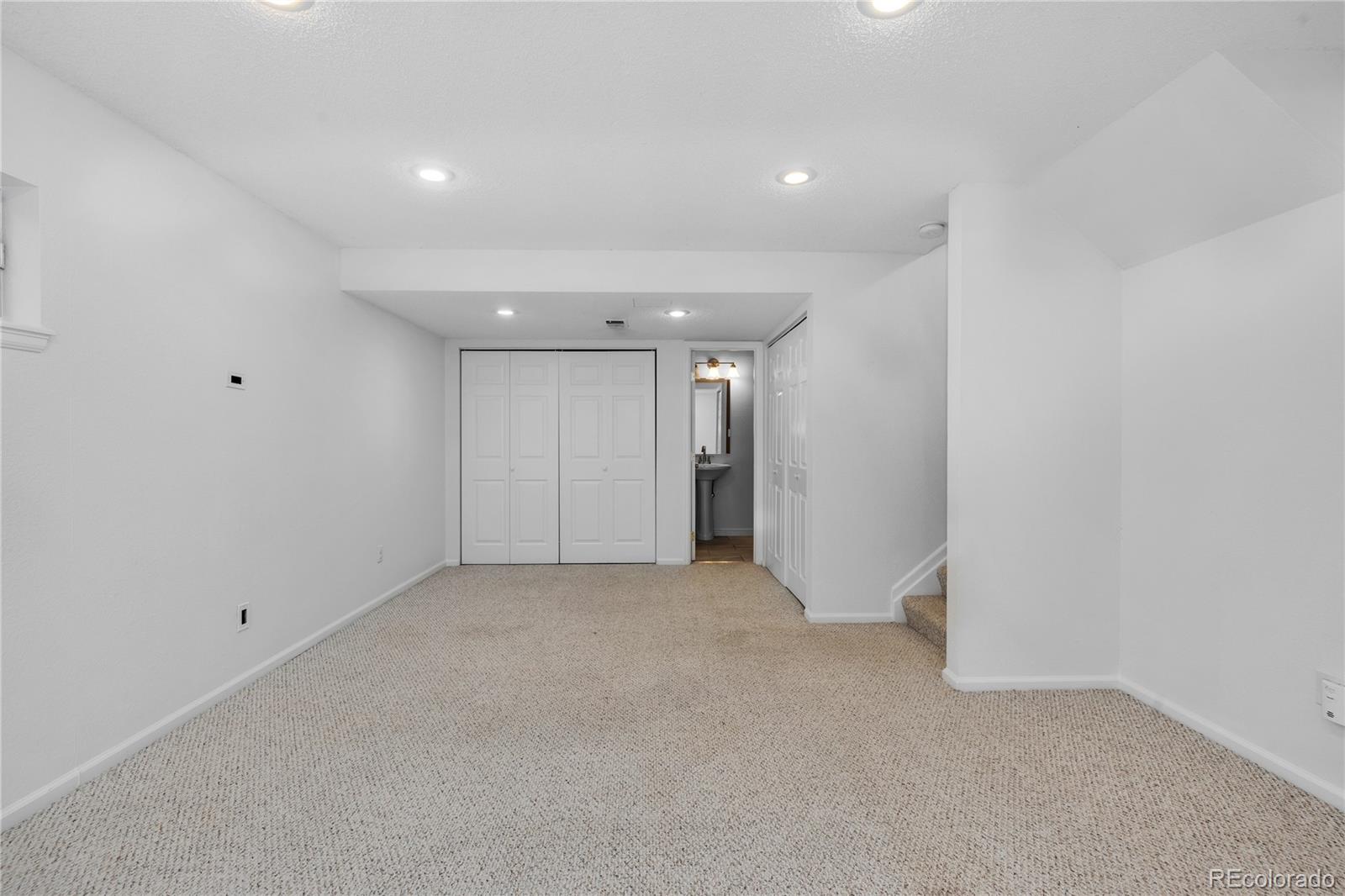 9851 South Castle Ridge Circle Highlands Ranch, CO 80129 - Photo 32 of 38