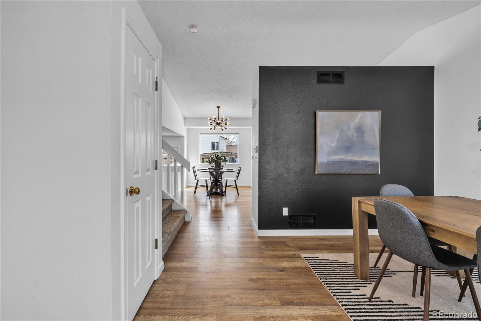 9851 South Castle Ridge Circle Highlands Ranch, CO 80129 - Photo 4 of 38