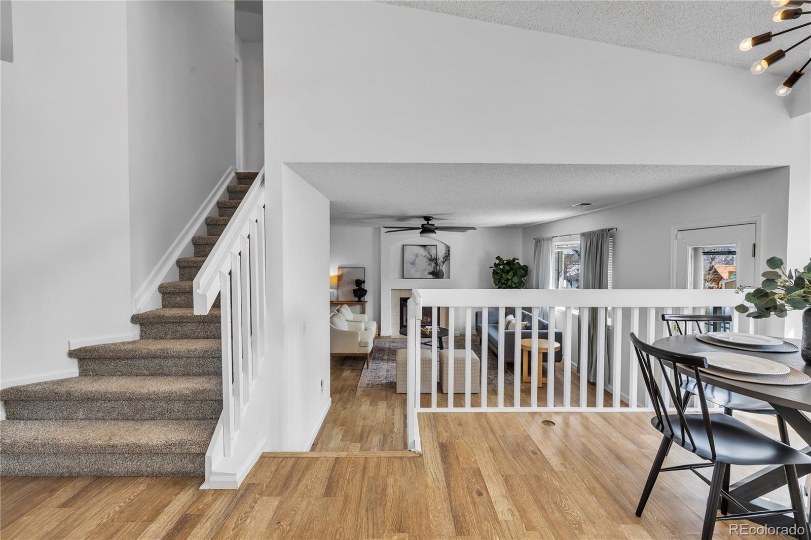 9851 South Castle Ridge Circle Highlands Ranch, CO 80129 - Photo 10 of 38