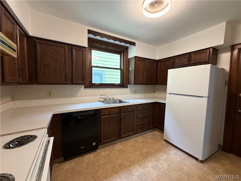 52 Kenwood Road, Unit 1 Tonawanda, NY 14217 - Photo 3 of 19